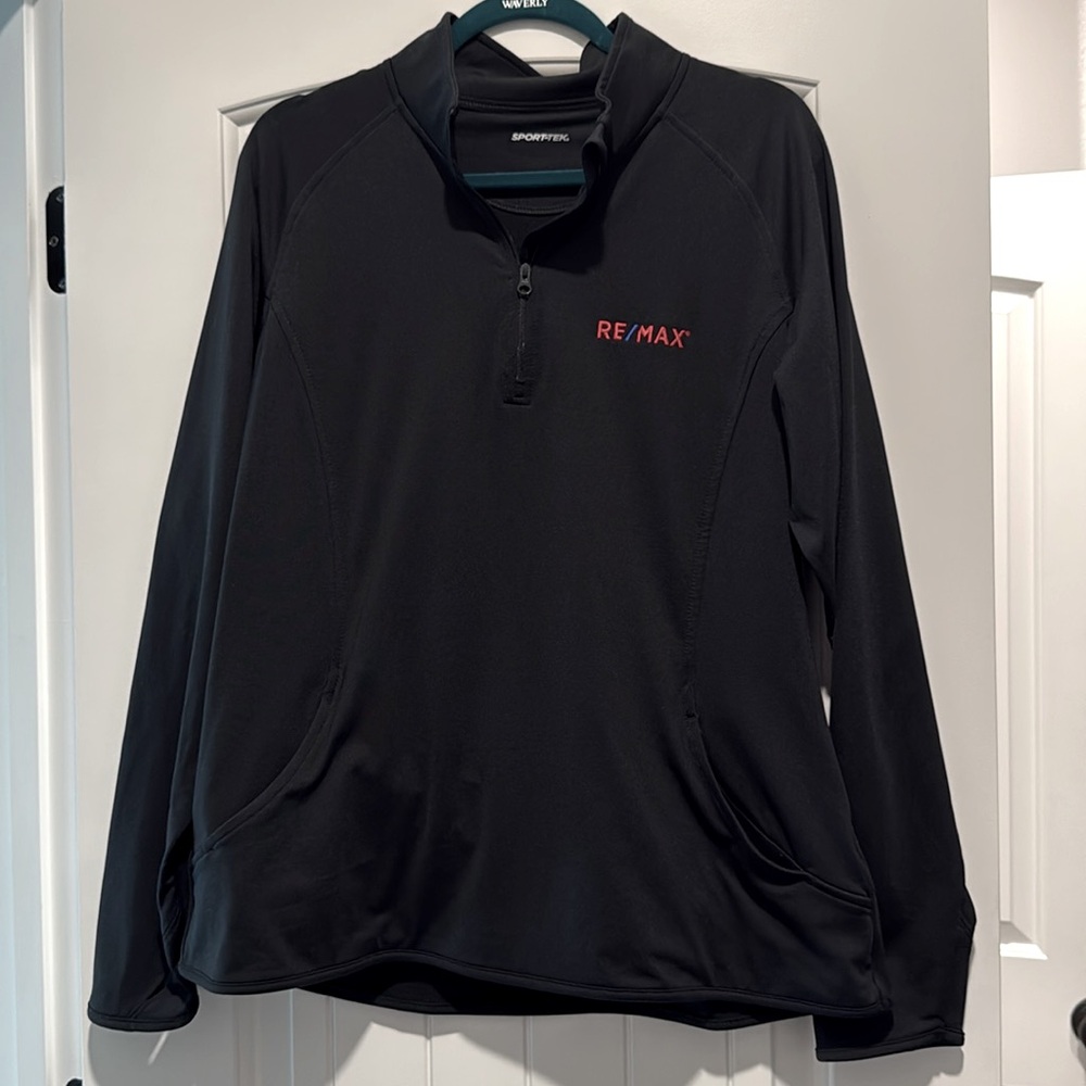 RE/MAX Quarter Zip Pullover
